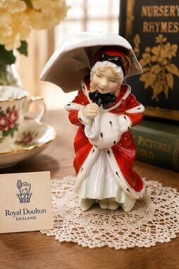 Royal Doulton Miss Muffet HN1936 Bone China Figurine England 5.5”